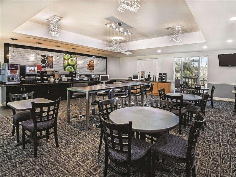 La Quinta By Wyndham Austin - Cedar Park Hotel Exterior photo