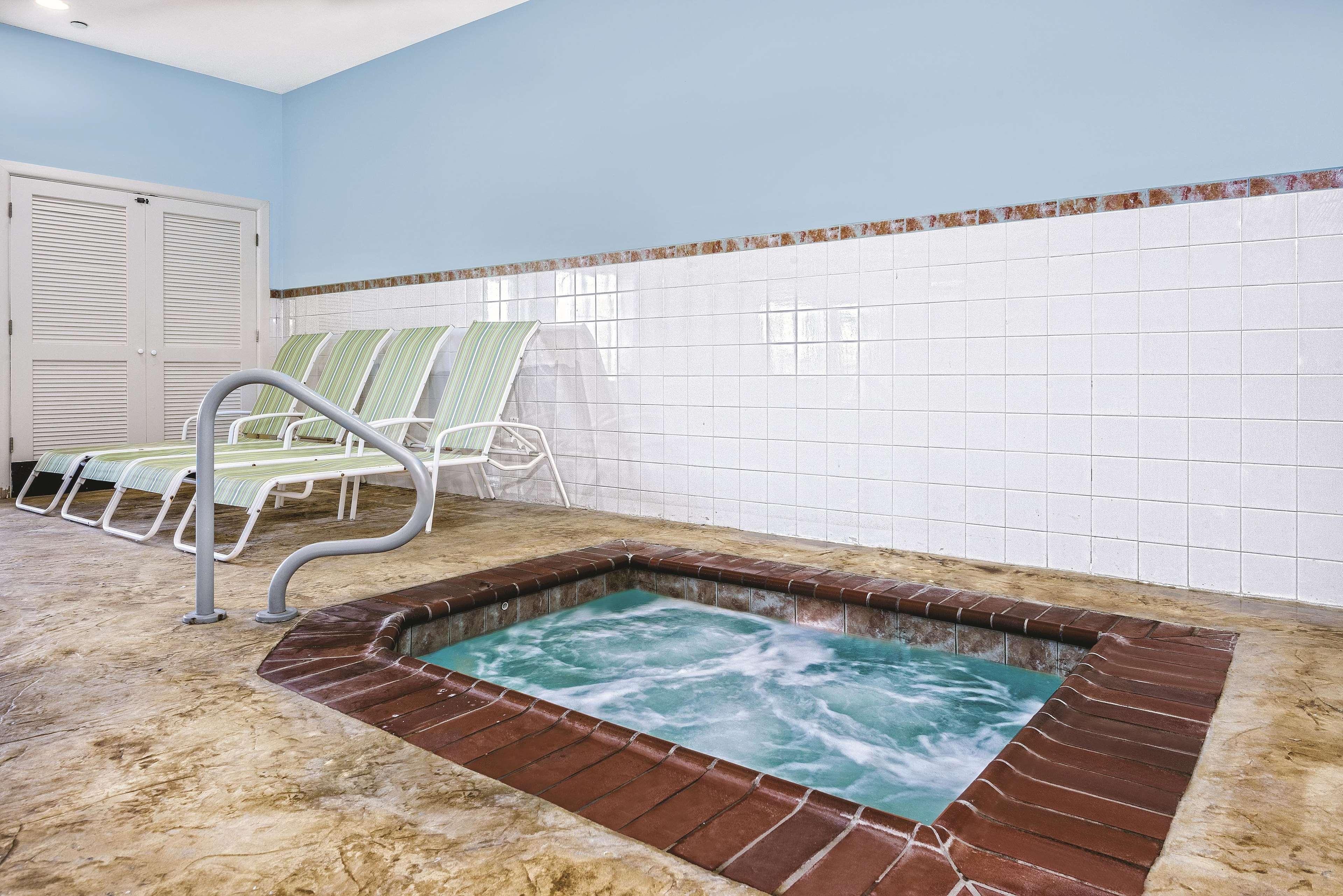 La Quinta By Wyndham Austin - Cedar Park Hotel Exterior photo