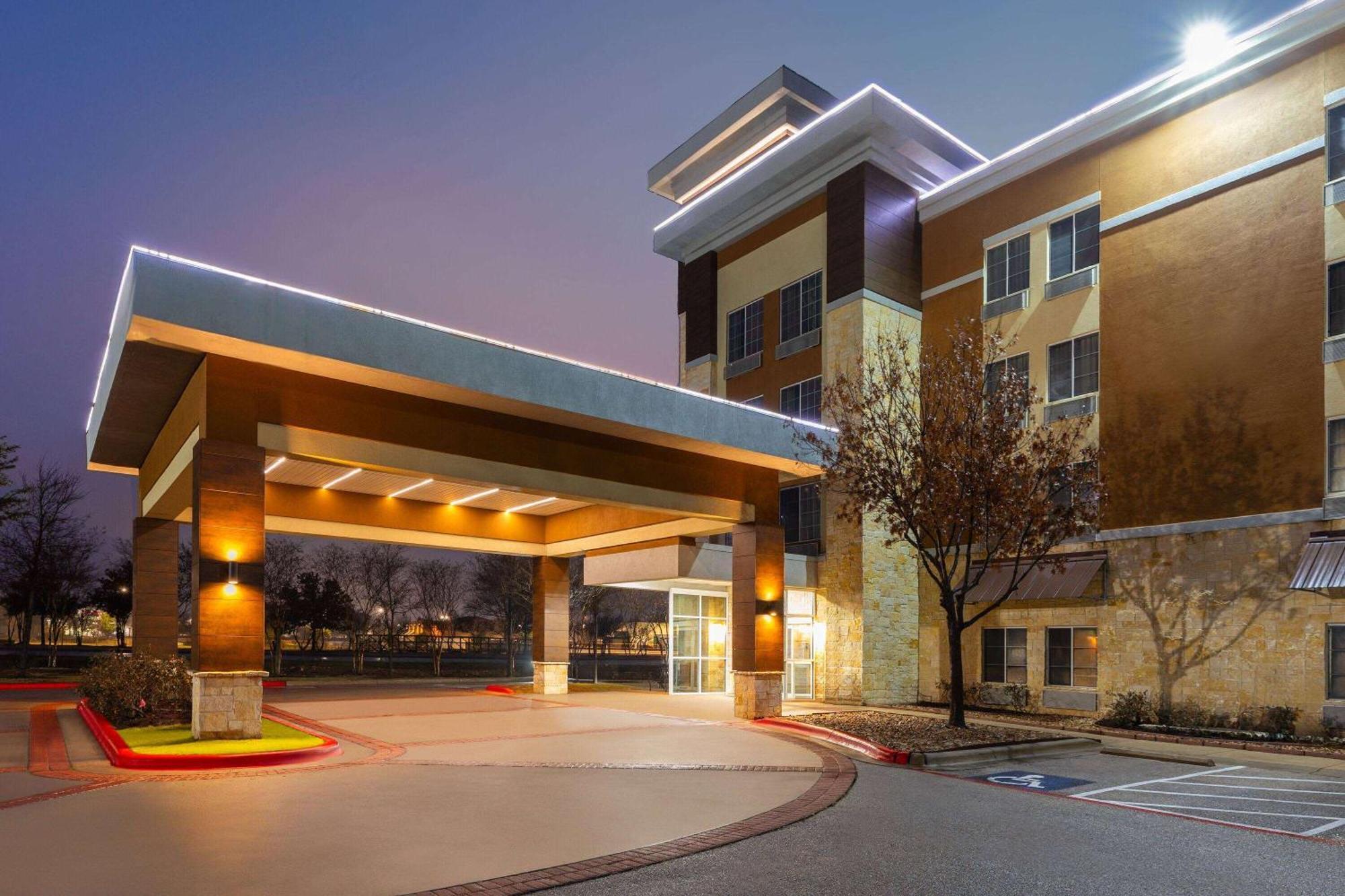 La Quinta By Wyndham Austin - Cedar Park Hotel Exterior photo